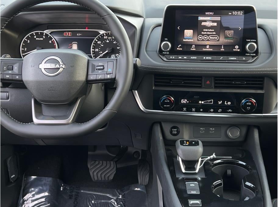 2026 Nissan Rogue SV Sport Utility 4D