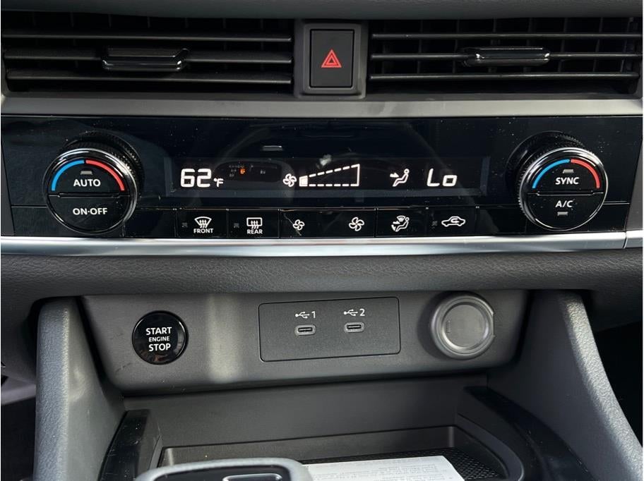 2026 Nissan Rogue SV Sport Utility 4D