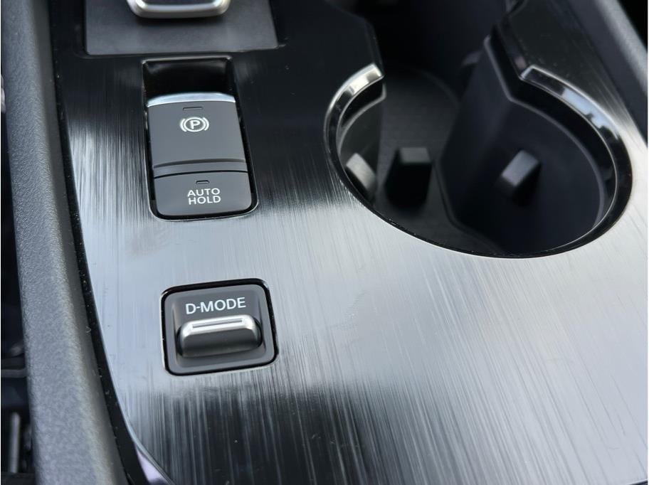 2026 Nissan Rogue SV Sport Utility 4D