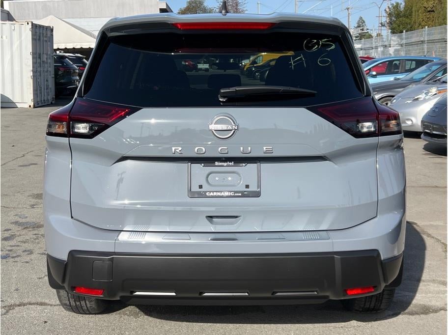 2026 Nissan Rogue SV Sport Utility 4D