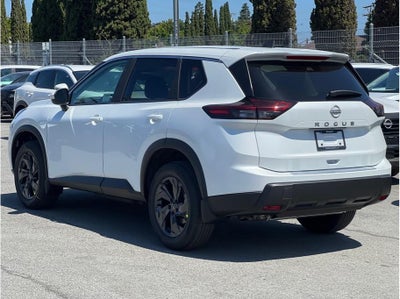 2026 Nissan Rogue 2026.5 SV