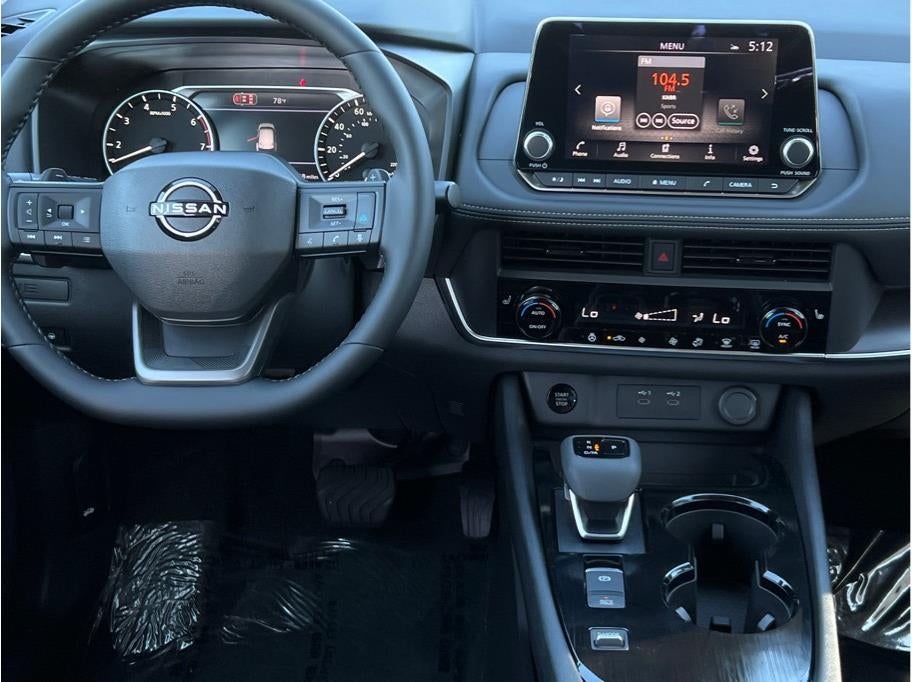 2027 Nissan Rogue SV