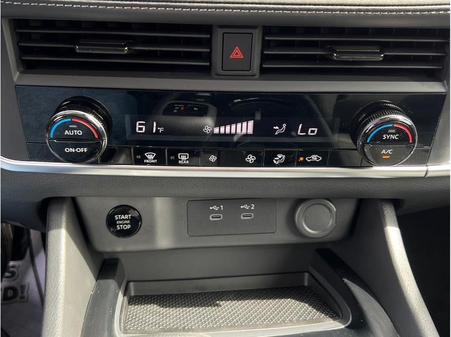 2026 Nissan Rogue 2026.5 SV