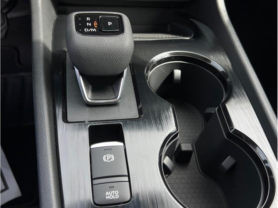 2026 Nissan Rogue 2026.5 SV