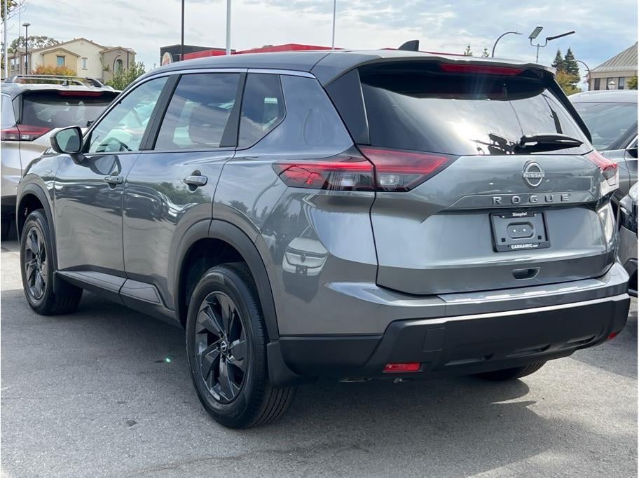 2026 Nissan Rogue 2026.5 SV