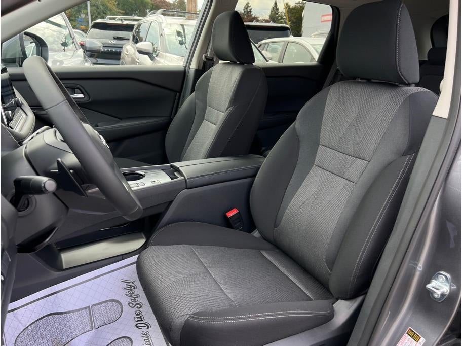 2026 Nissan Rogue 2026.5 SV