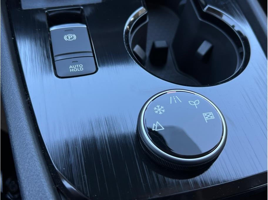 2026 Nissan Rogue SV Sport Utility 4D