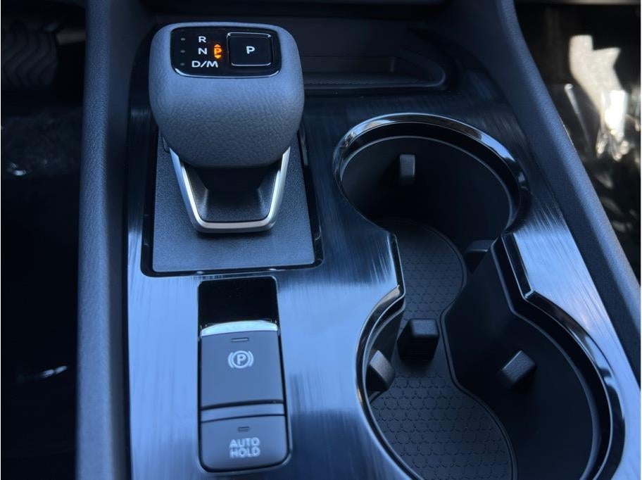 381 Nissan Rogue SV