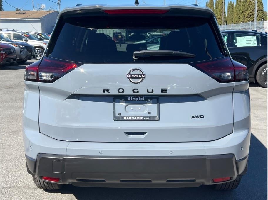381 Nissan Rogue SV