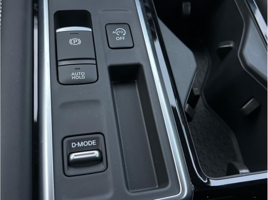 2025 Nissan Pathfinder SV Sport Utility 4D