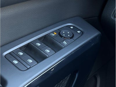 2025 Nissan Pathfinder SV Sport Utility 4D