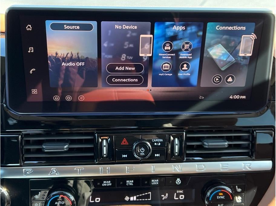 2026 Nissan Pathfinder Platinum Sport Utility 4D