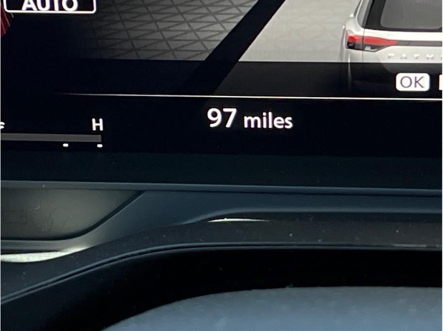 2026 Nissan Pathfinder Platinum Sport Utility 4D