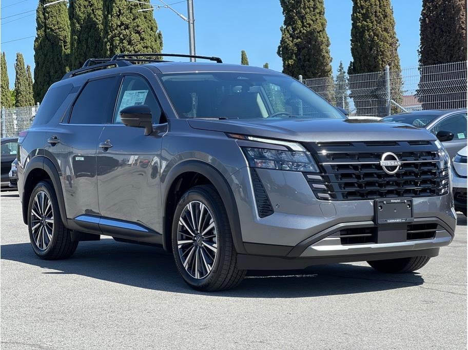 2026 Nissan Pathfinder Platinum Sport Utility 4D