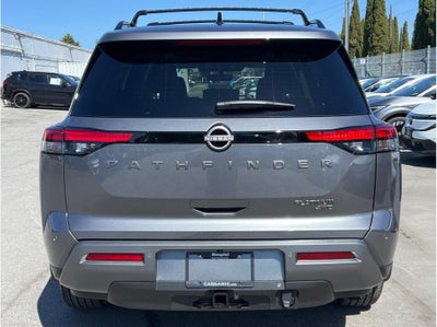 2026 Nissan Pathfinder Platinum Sport Utility 4D