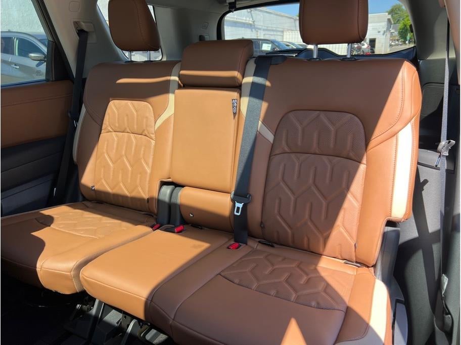 2026 Nissan Pathfinder Platinum Sport Utility 4D