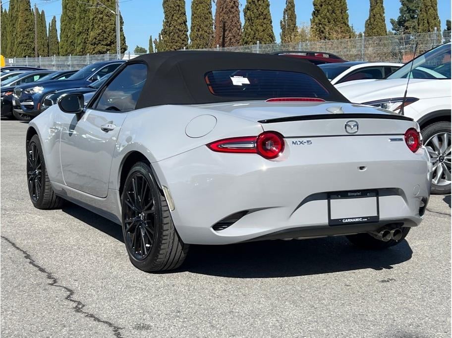 2024 Mazda Mazda MX-5 Miata Club Convertible 2D