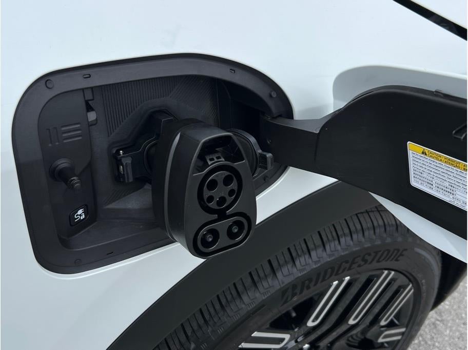 2026 Nissan Leaf Platinum+