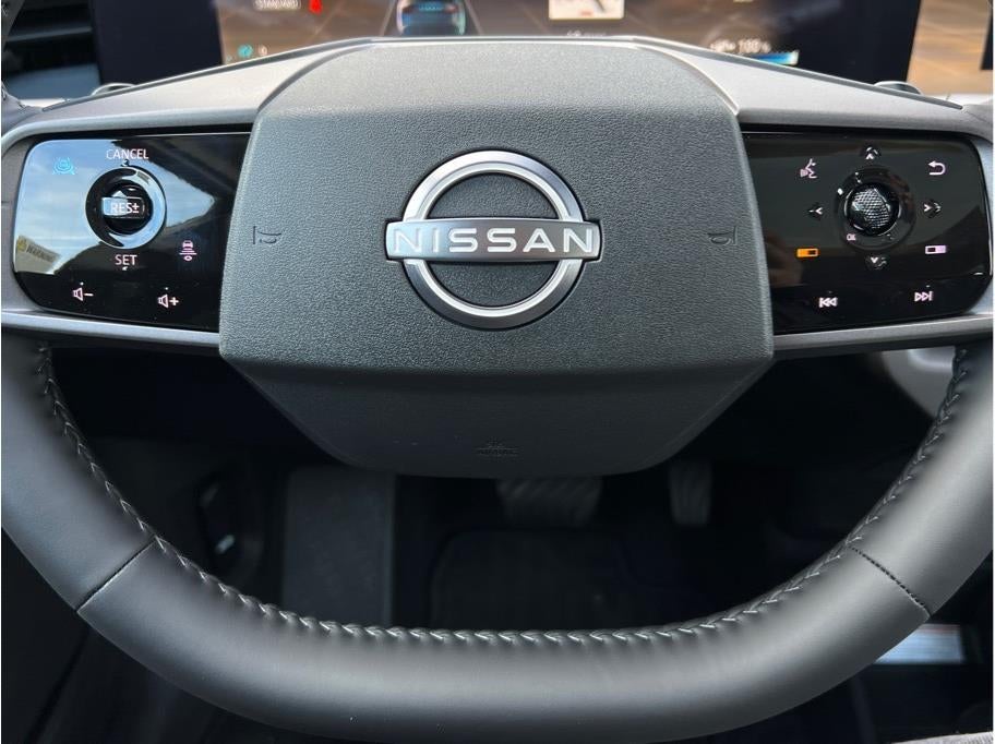 2026 Nissan LEAF PLATINUM PLUS Hatchback 4D