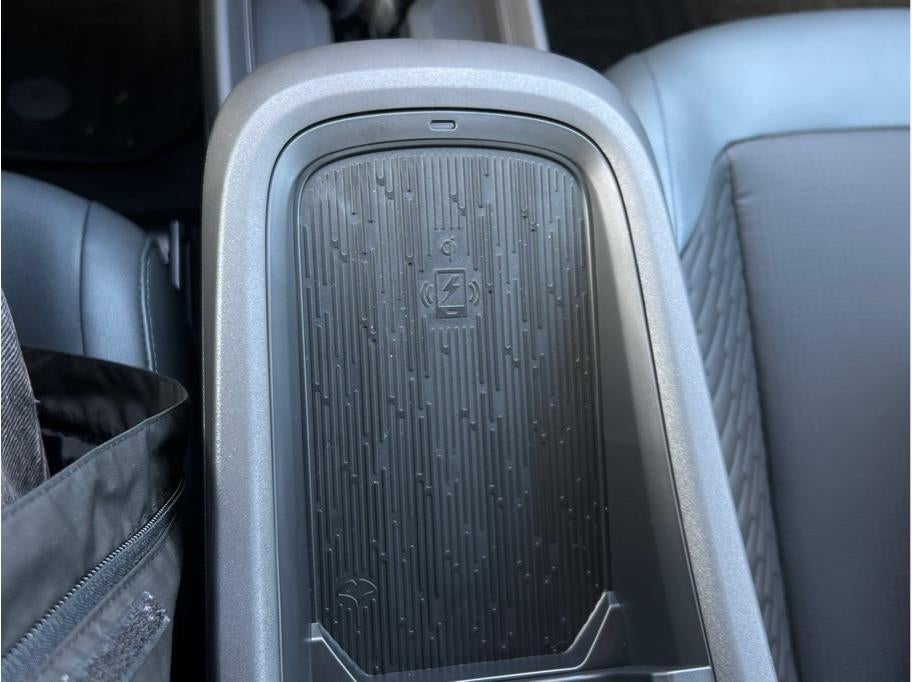 2026 Nissan LEAF PLATINUM PLUS Hatchback 4D