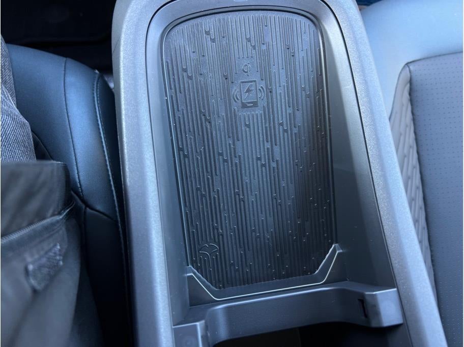 2026 Nissan LEAF PLATINUM PLUS Hatchback 4D