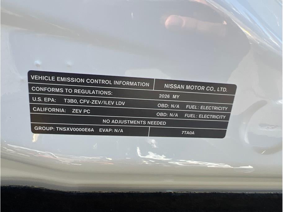 2026 Nissan LEAF PLATINUM PLUS Hatchback 4D