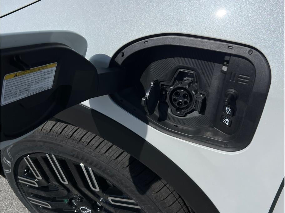 2026 Nissan Leaf Platinum+