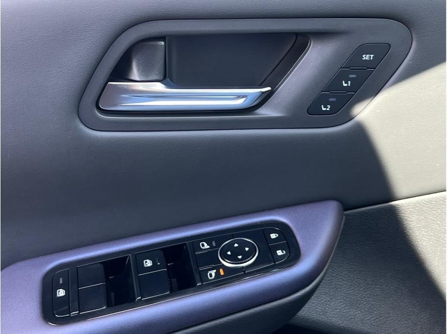 2026 Nissan Leaf Platinum+