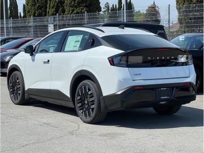 2026 Nissan Leaf Platinum+