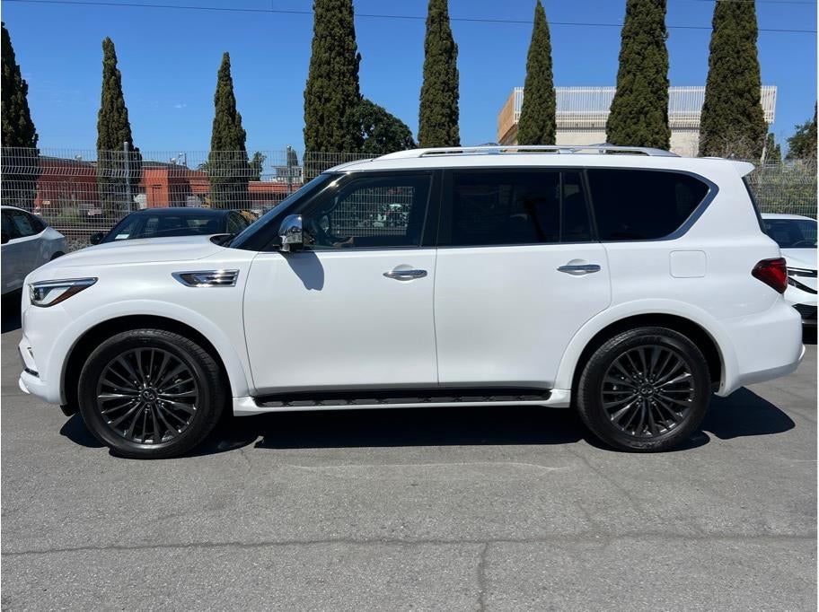 2024 INFINITI QX80 SENSORY Sport Utility 4D