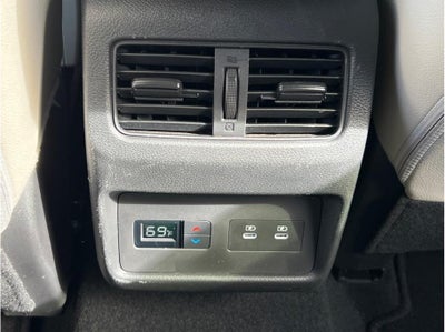 2025 Nissan Rogue SL Sport Utility 4D