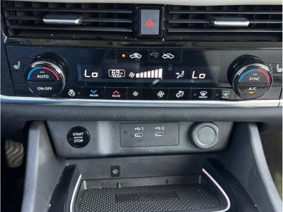 2025 Nissan Rogue SL Sport Utility 4D