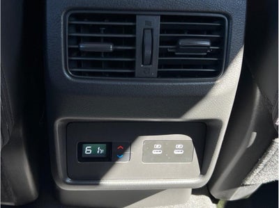 2024 Nissan Rogue SL Sport Utility 4D