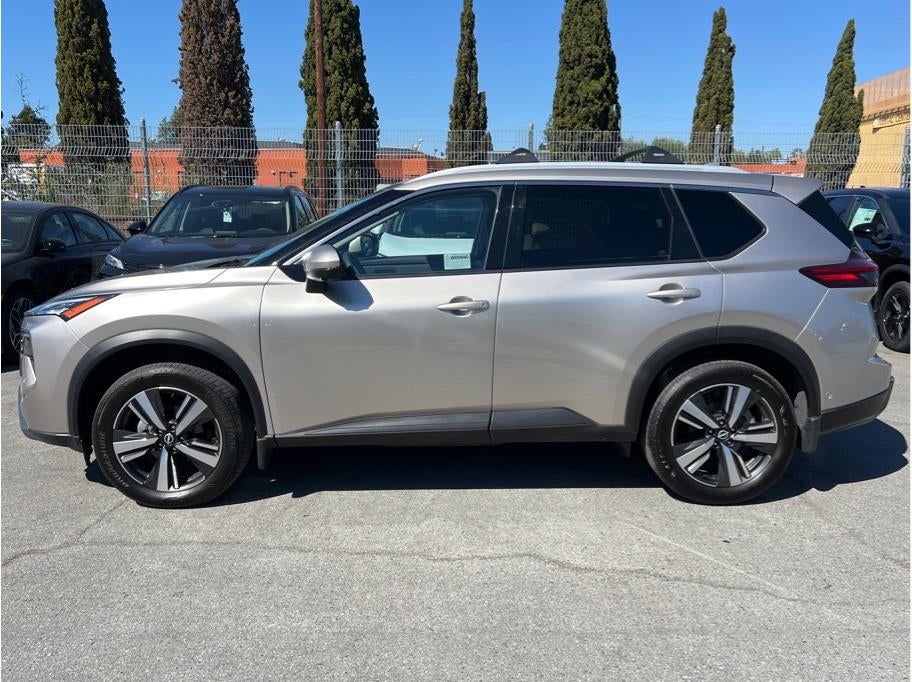 2024 Nissan Rogue SL Sport Utility 4D