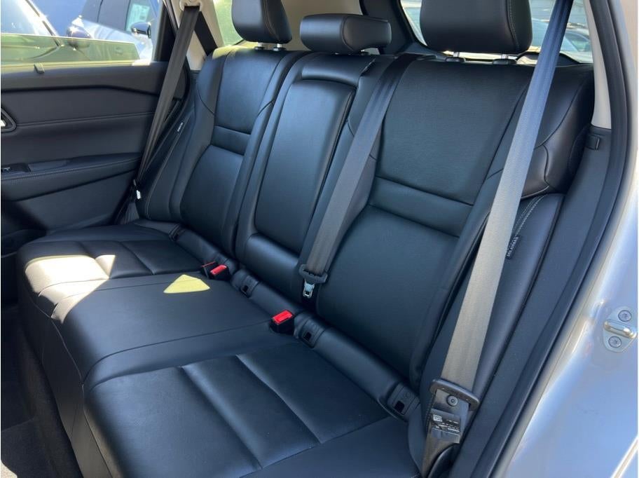 2024 Nissan Rogue SL Sport Utility 4D