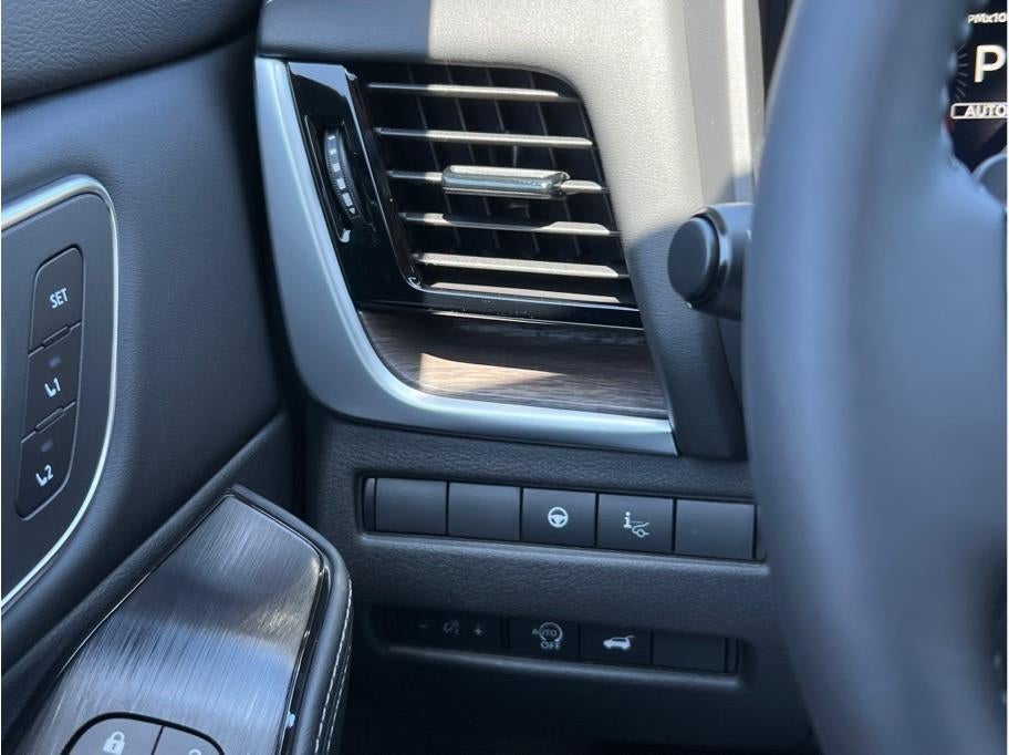 2026 Nissan Rogue Platinum (2026.5) Sport Utility 4D