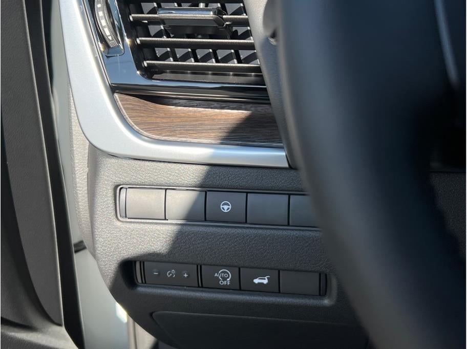 2026 Nissan Rogue Platinum (2026.5) Sport Utility 4D
