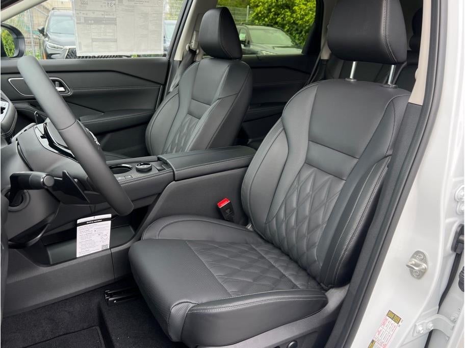 2026 Nissan Rogue Platinum (2026.5) Sport Utility 4D