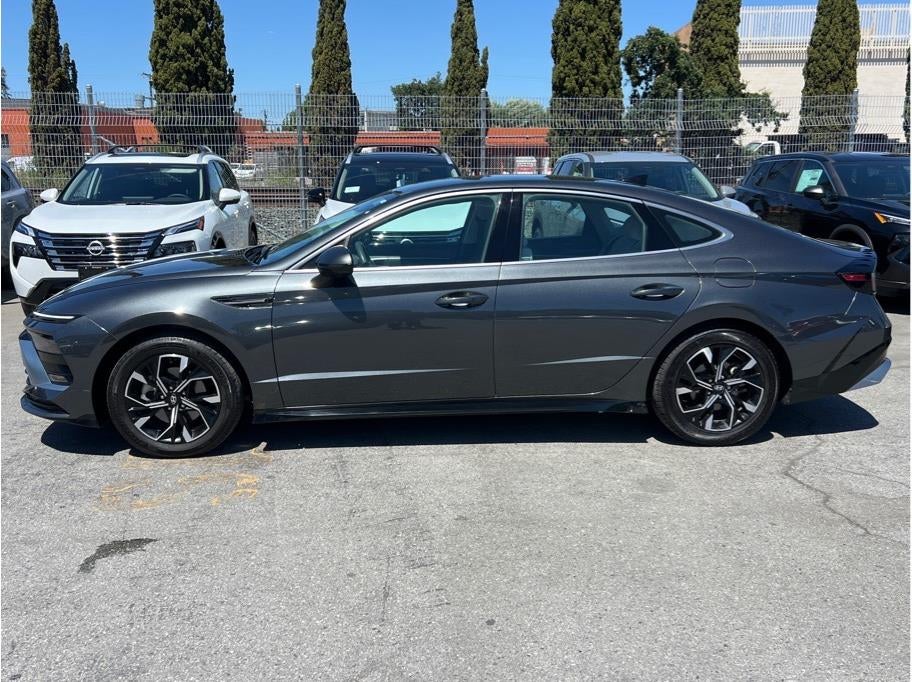 2024 Hyundai Sonata SEL Sedan 4D