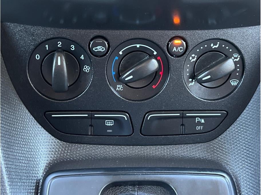 2018 Ford Transit Connect Passenger XL Van 4D