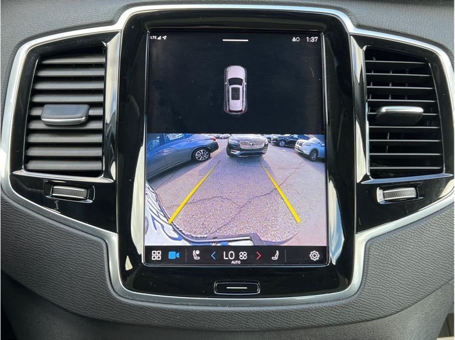 2023 Volvo XC90 B6 Plus Bright Theme Sport Utility 4D