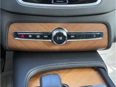 2023 Volvo XC90 B6 Plus Bright Theme Sport Utility 4D