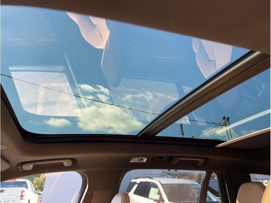 2018 Volvo XC90 T8 Inscription Sport Utility 4D