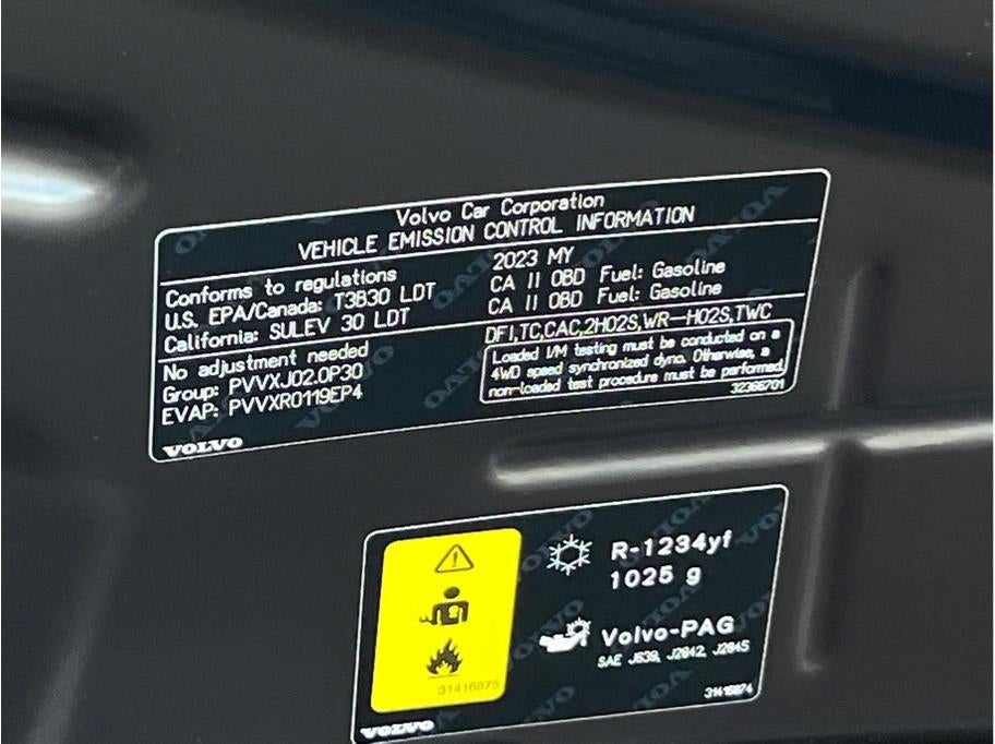 2023 Volvo XC90 T8 Recharge Ultimate Bright Theme Plug-In Hybrid Sport Utility 4D