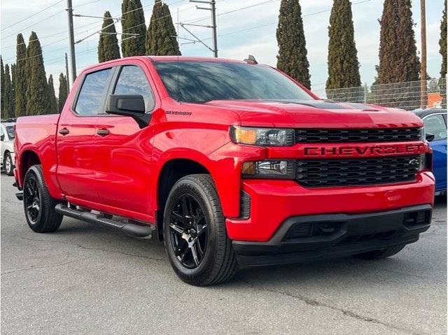 2021 Chevrolet Silverado 1500 Crew Cab Custom Pickup 4D 5 3/4 ft