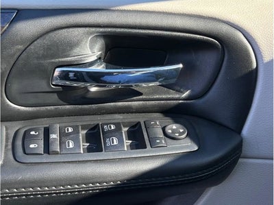 2018 Dodge Grand Caravan Passenger SE Minivan 4D