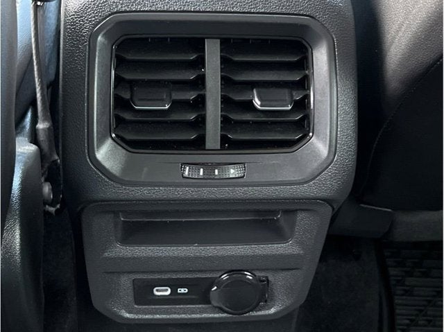 2021 Volkswagen Tiguan SE Sport Utility 4D