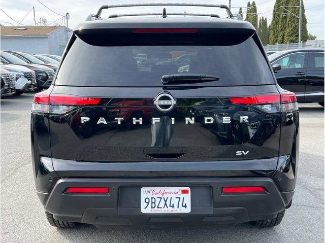 2022 Nissan Pathfinder SV Sport Utility 4D