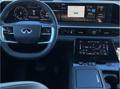 2025 INFINITI QX80 LUXE Sport Utility 4D
