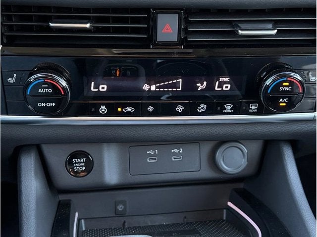 2025 Nissan Rogue SL - Photo 16